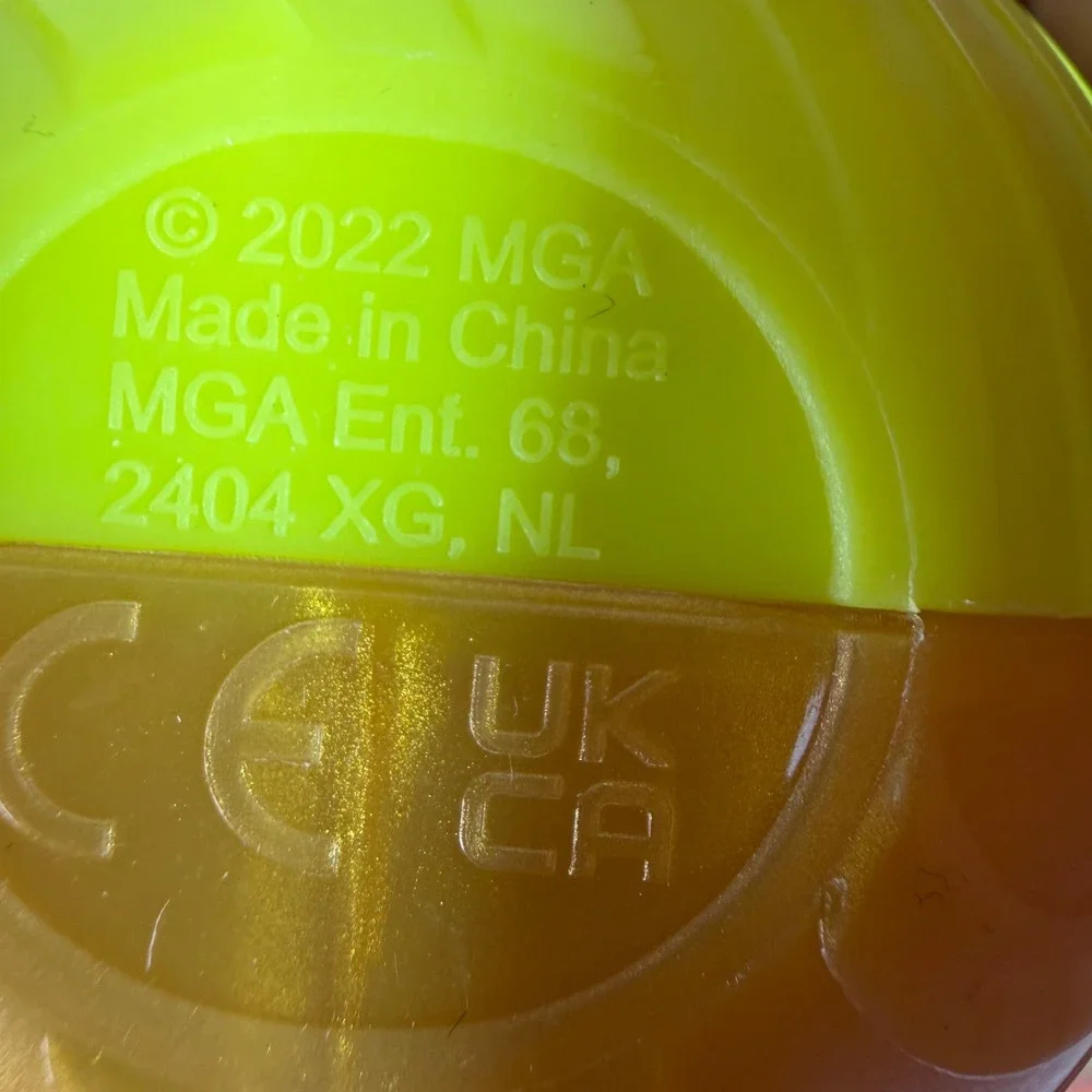 LOL Surprise‎ Doll 2022 MGA Bhaddie Neon Yellow Gold Glitter with Case Ball DJ